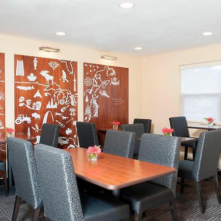 Towneplace Suites By Marriott Indianapolis - Keystone מראה חיצוני תמונה