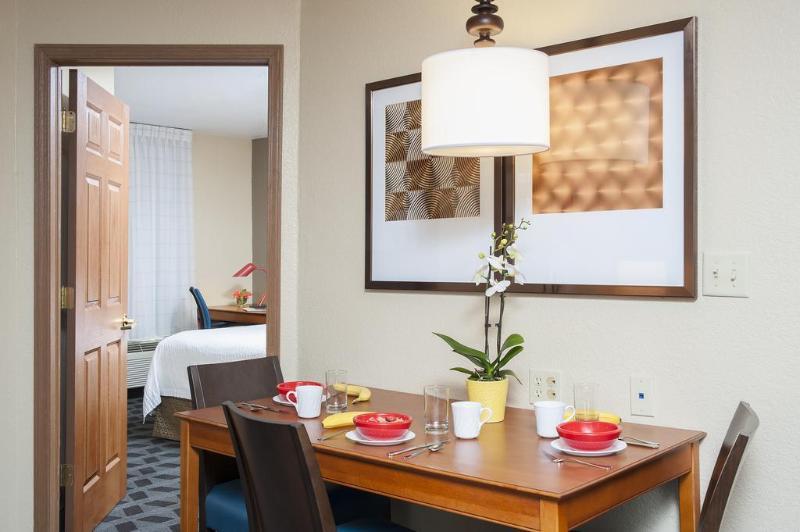 Towneplace Suites By Marriott Indianapolis - Keystone מראה חיצוני תמונה