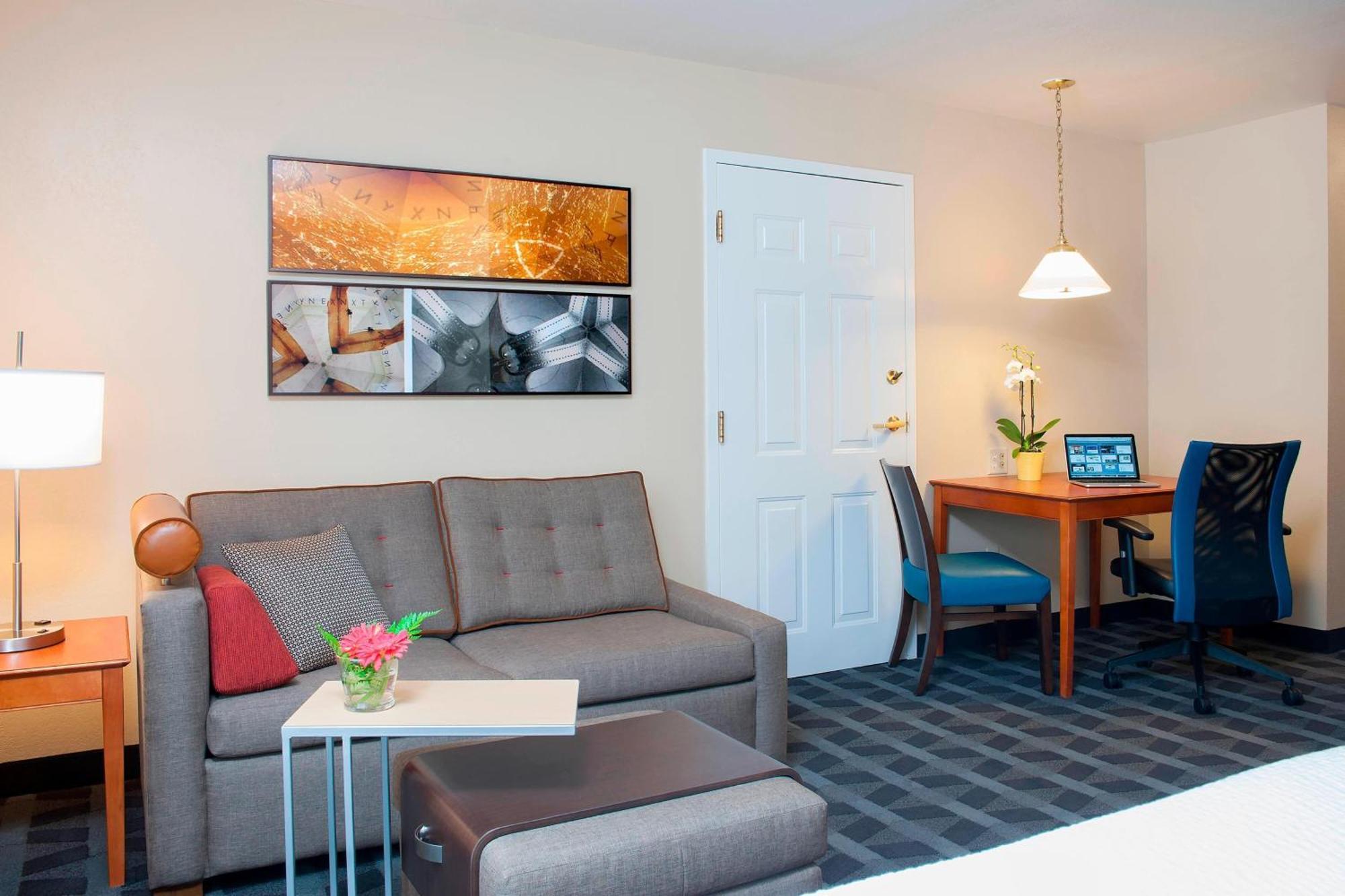 Towneplace Suites By Marriott Indianapolis - Keystone מראה חיצוני תמונה